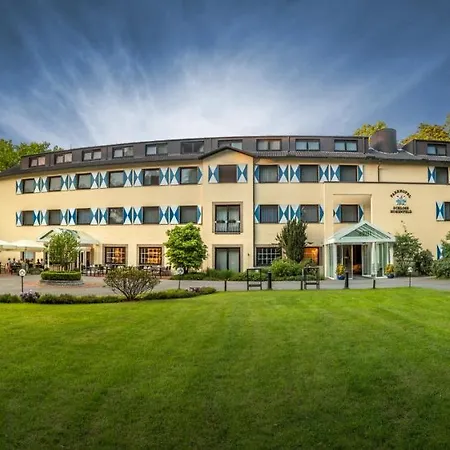 Parkhotel Hohenfeld 4*
