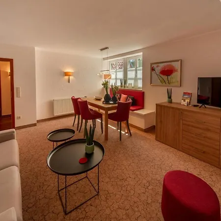Parkhotel Hohenfeld מלון 4*