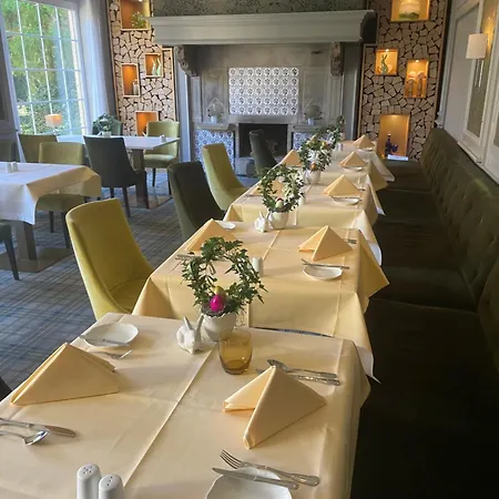 Parkhotel Hohenfeld
