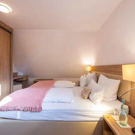 Parkhotel Hohenfeld Hotell