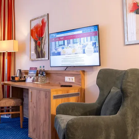 Parkhotel Hohenfeld מלון 4*