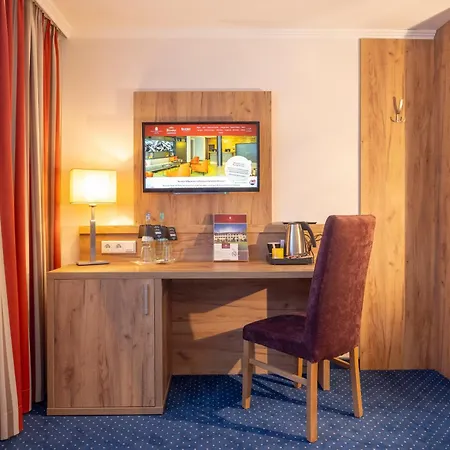 Parkhotel Hohenfeld מלון 4*