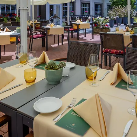 Parkhotel Hohenfeld מלון