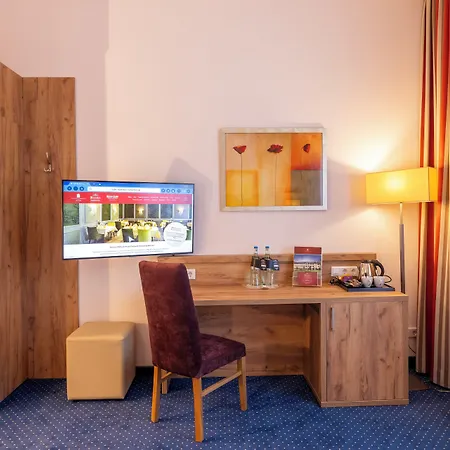 Parkhotel Hohenfeld Otel 4*