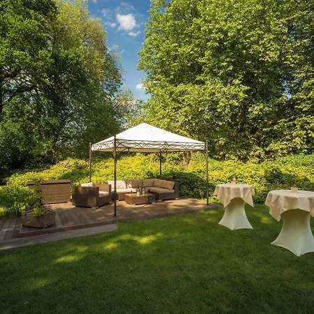 Otel Parkhotel Hohenfeld 4*