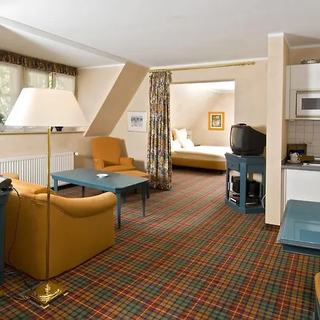Parkhotel Hohenfeld 4*
