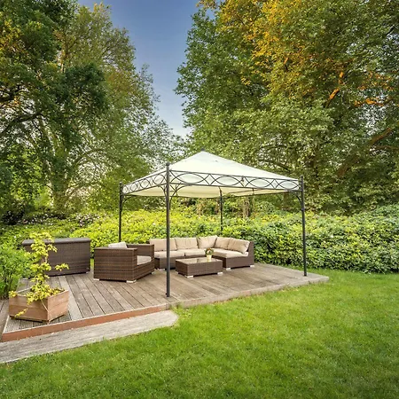 Parkhotel Hohenfeld 4*
