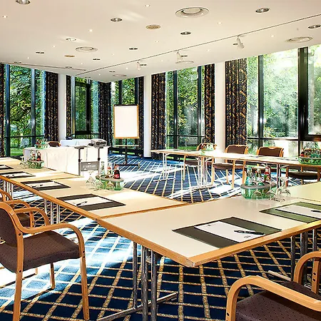 Parkhotel Hohenfeld מלון