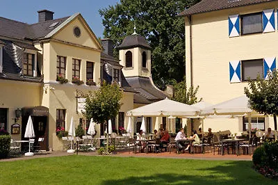 Parkhotel Hohenfeld 4*