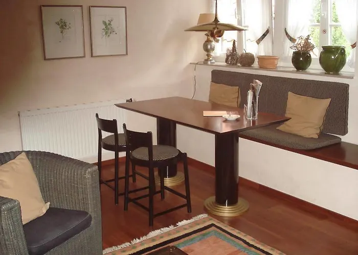 Parkhotel Hohenfeld 4*